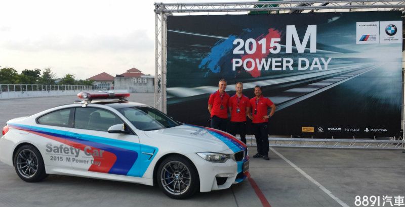 2015 BMW M Power Day由BMW原廠駕訓教練Fritz Lanio(左)、Philipp Otten(中)與Marc Nemeth(右)根據屏東大鵬灣國際賽車場賽道之特性規劃專屬課程