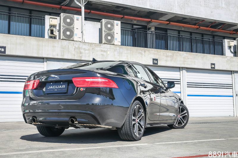 首次體驗的XE車型，乃是定位為最頂級的XE S車款，車價為新台幣309萬元。