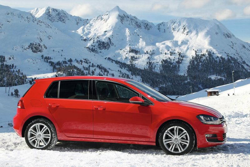 雖然不是油電複合動力，柴油引擎的Golf一直都是Prius的強勁對手之一。