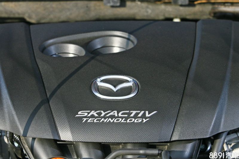 Skyactiv-G 2.0引擎可輸出165匹最大馬力,以及21.4公斤米最大扭力。 Skyactiv-G 2.0引擎可輸出165匹最大馬力,以及21.4公斤米最大扭力。