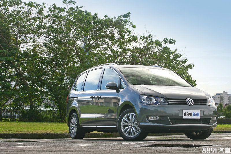 車頭保有新世代家族化設計風格，類雙廂式設計，更讓全車看起來更具備濃郁的乘用車氛圍。