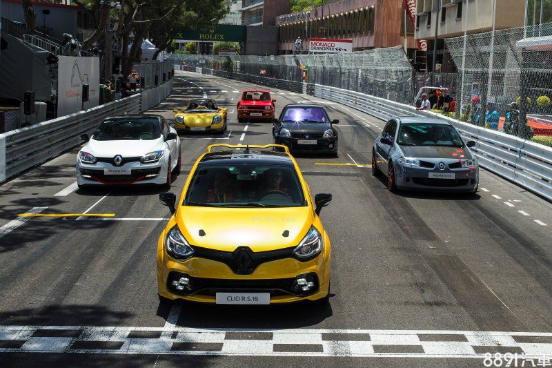 Clio R.S.16是紀念Renault Sport建立四十周年的概念作品，同時也慶祝今年重返F1賽事，並在Monaco站與大家見面。