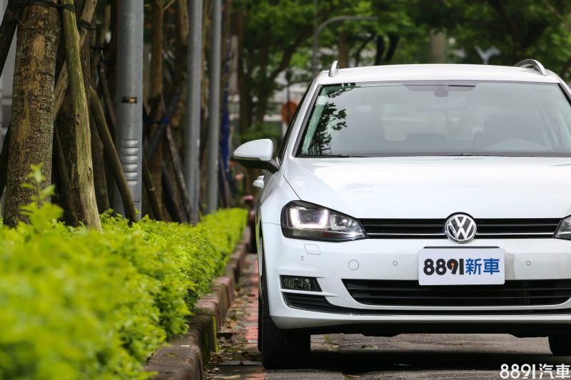 Golf Variant在C柱之前，皆採與Golf第七代相同的設計，明顯的家族風格讓人一眼便能辨識其身份。