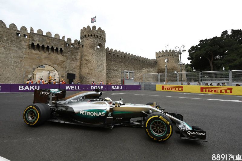 Lewis Hamilton因車輛設定問題導致無法盡情施展過人身手與車輛動力優勢，但依靠著驚人鬥志還是以第五名的佳績完賽。