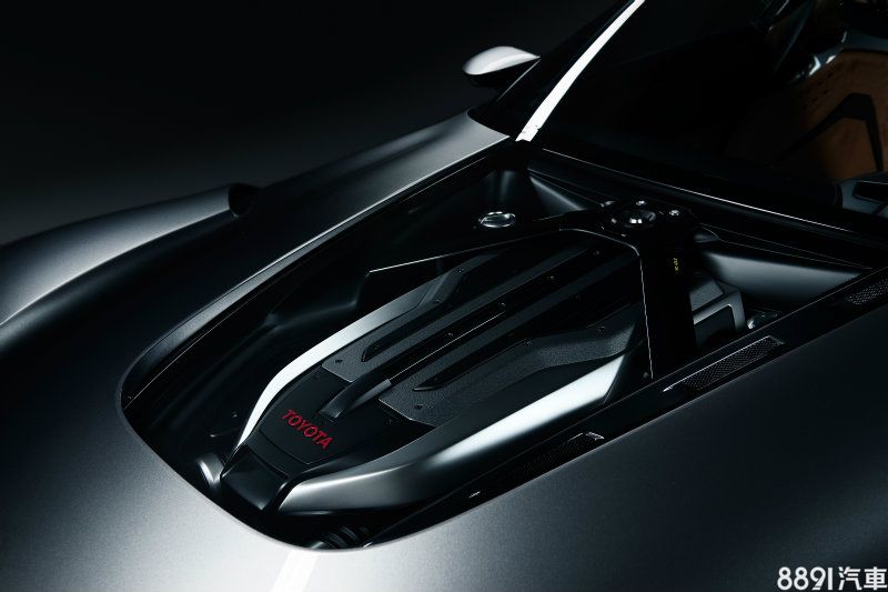 Toyota發揮長久以來在Hybrid動力上的研發優勢，Supra高階版本採用混合動力，此也為新世代科技跑車的動力趨勢。
