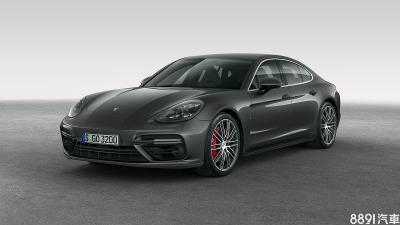 Panamera Turbo其實也才正式亮相不久,4.0升V8雙渦輪引擎與8速PDK變速箱都是品牌最新科技,擁有550hp/78.5kgm的最大動力,只是萬萬沒想到7分38秒的紐柏林紀錄短短三個月就被刷新。