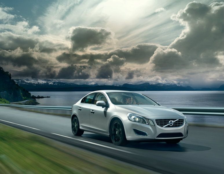 潭美颱風雨襲全台,國際富豪汽車提醒所有車主注意愛車停放位置和車輛狀況,並提供24小時免費車主救援服務專線 。