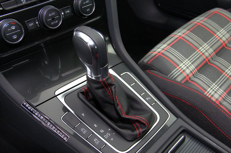 肩負動力傳輸要角的6速DSG雙離合器變速箱提供了順暢且直接的換檔反應。