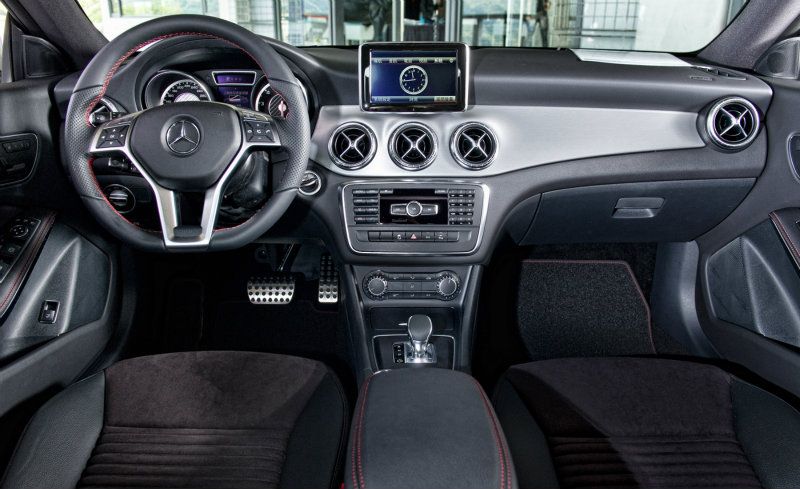 CLA 45 AMG 標配內裝質感
