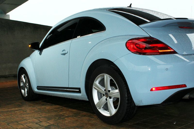 飽滿的車身曲線與點綴其中的尾翼等外觀套件,讓1.4 Sport外型更具運動氣息。