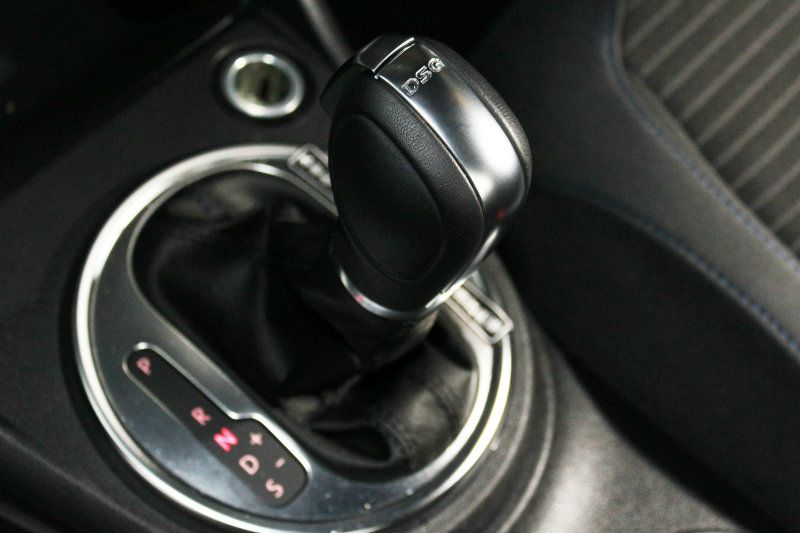 7速DSG雙離合器變速箱帶來直接、有效率的傳輸。