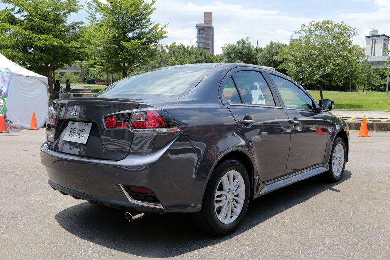 Lancer Fortis改款後造型較為典雅內斂 Lancer Fortis改款後造型較為典雅內斂