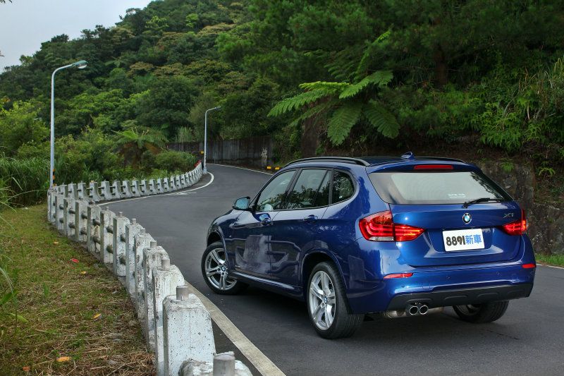 方正寬敞的行李廂空間,座椅放倒後更顯運用彈性。 方正寬敞的行李廂空間,座椅放倒後更顯運用彈性。