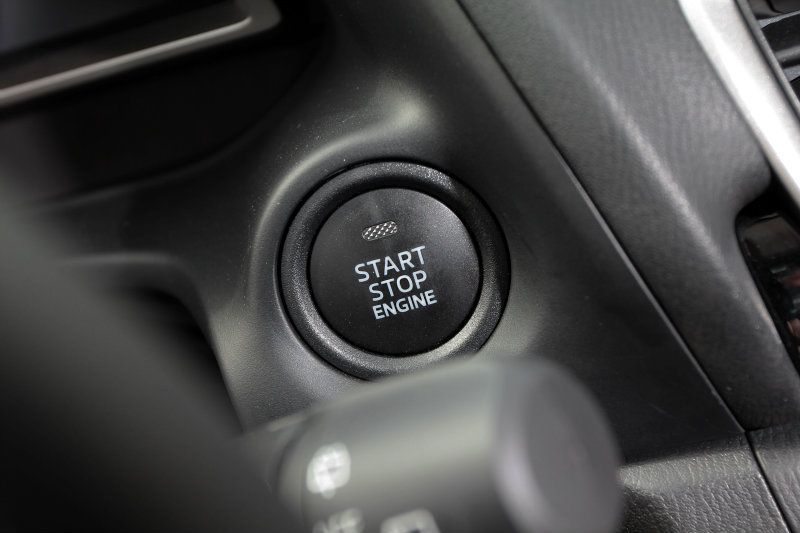 Push Start引擎啟閉系統與ESC循跡系統會列為標配，並會依車型等級依序增加RVM、LDWS與DSC等。