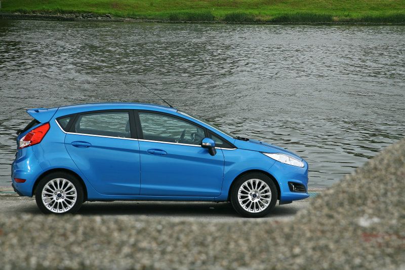 Fiesta 1.0 EcoBoost以其直列三缸渦輪增壓引擎,替台灣小型掀背車市場投入新思維。 Fiesta 1.0 EcoBoost以其直列三缸渦輪增壓引擎,替台灣小型掀背車市場投入新思維。