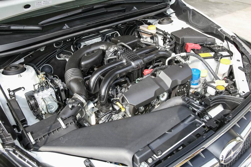 Impreza1.6i-S搭載代號FB16的1.6升水平對臥自然進氣汽油引擎，具備114hp/5600rpm最大馬力與15.3kg-m/4000rpm最大扭力輸出。