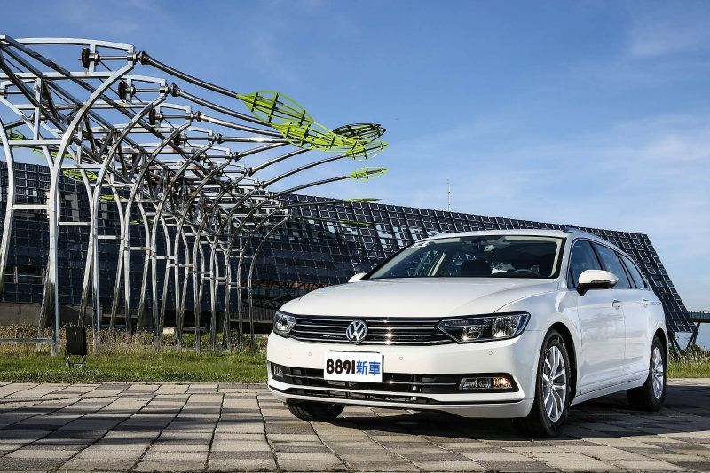 Vw 便利出行超大空間passat 330 Tsi好爸爸的選擇 81汽車交易網 買車 先上81 最新專業新車資訊 嚴選中古車