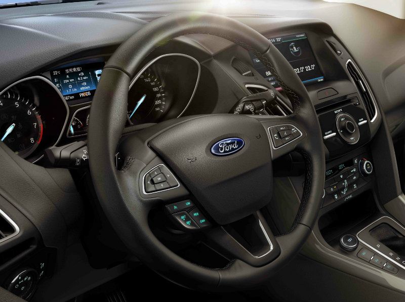 Ford Focus添加了許多便利科技,讓駕駛者對車輛功能的設定與操控變得更加便捷。 Ford Focus添加了許多便利科技,讓駕駛者對車輛功能的設定與操控變得更加便捷。