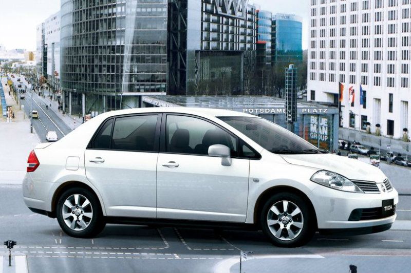 車壇長青樹Nissan Tiida四門,售價為52.9萬元與55.5萬元。 車壇長青樹Nissan Tiida四門,售價為52.9萬元與55.5萬元。