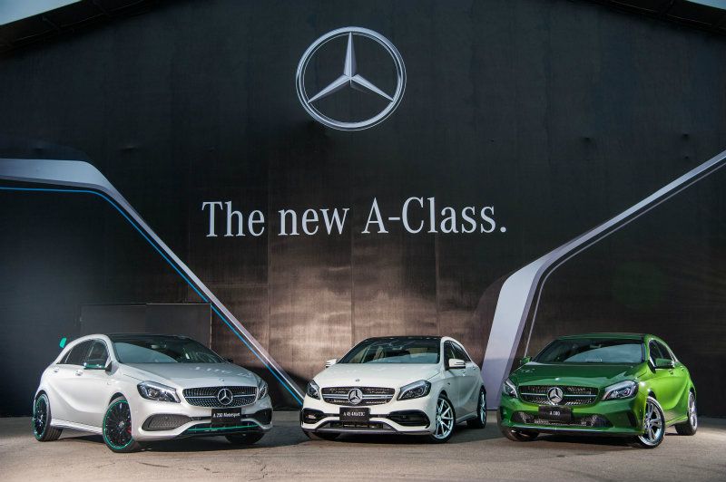 為了保持時間軸線的最前端,The new A-Class披上外顯的前衛衣裳、跳動著更為澎湃的強悍心臟,即將掠奪道路上的所有目光 為了保持時間軸線的最前端,The new A-Class披上外顯的前衛衣裳、跳動著更為澎湃的強悍心臟,即將掠奪道路上的所有目光