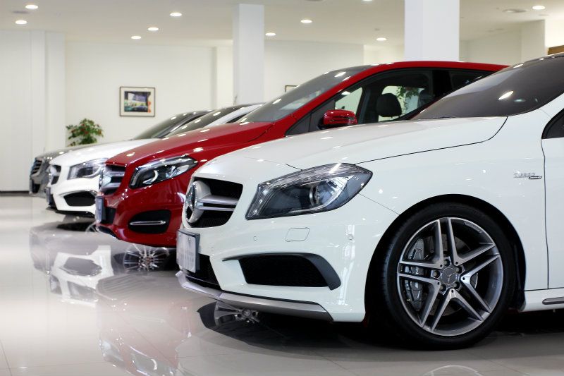 Mercedes-Benz Select原廠精選中古車媲美新車的展示空間，讓消費者在寬敞舒適的環境中，慢慢的賞車。