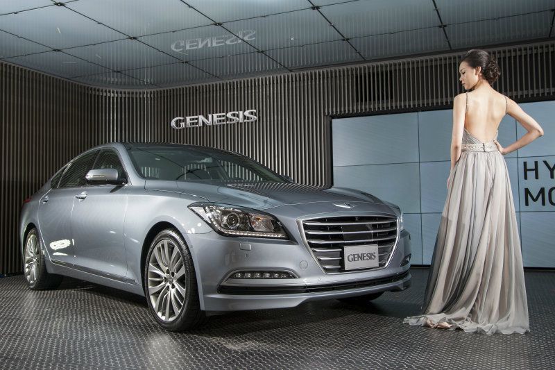 連同Hyundai品牌形象館,全新世代旗艦Genesis同時向國人揭曉。 連同Hyundai品牌形象館,全新世代旗艦Genesis同時向國人揭曉。