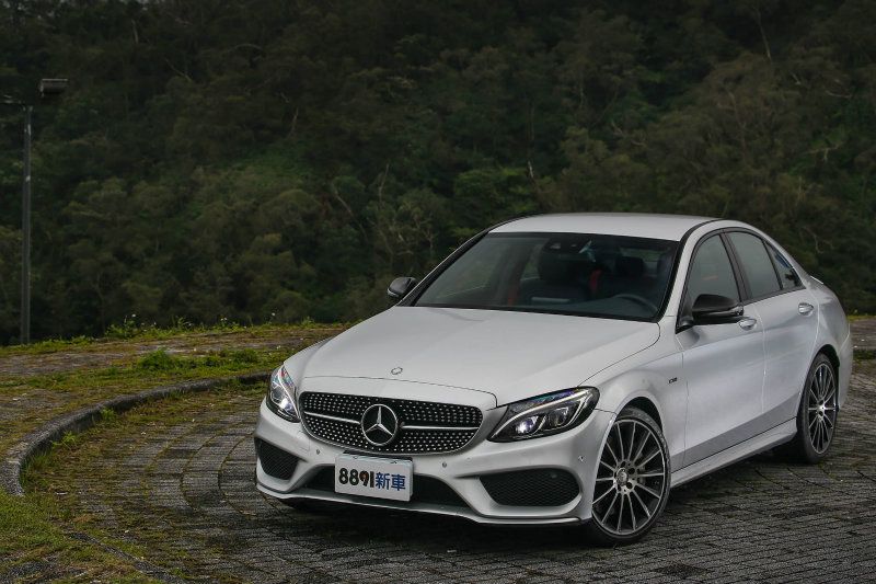 C 450 AMG 4Matic為AMG Sport旗下第二款車型，售價為新台幣342萬元。