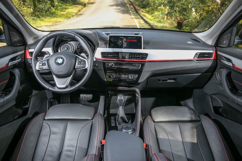 座艙內不僅質感提昇，更透過選配的Sport Line風格套件提升運動氛圍。