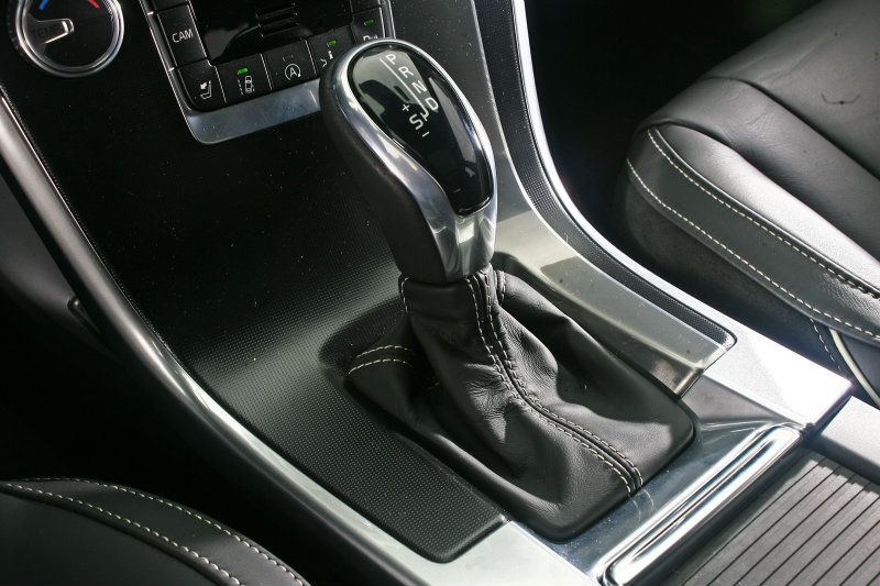 以八速手自排變速系統作為傳輸機制，當然讓動力輸出順暢窒礙。