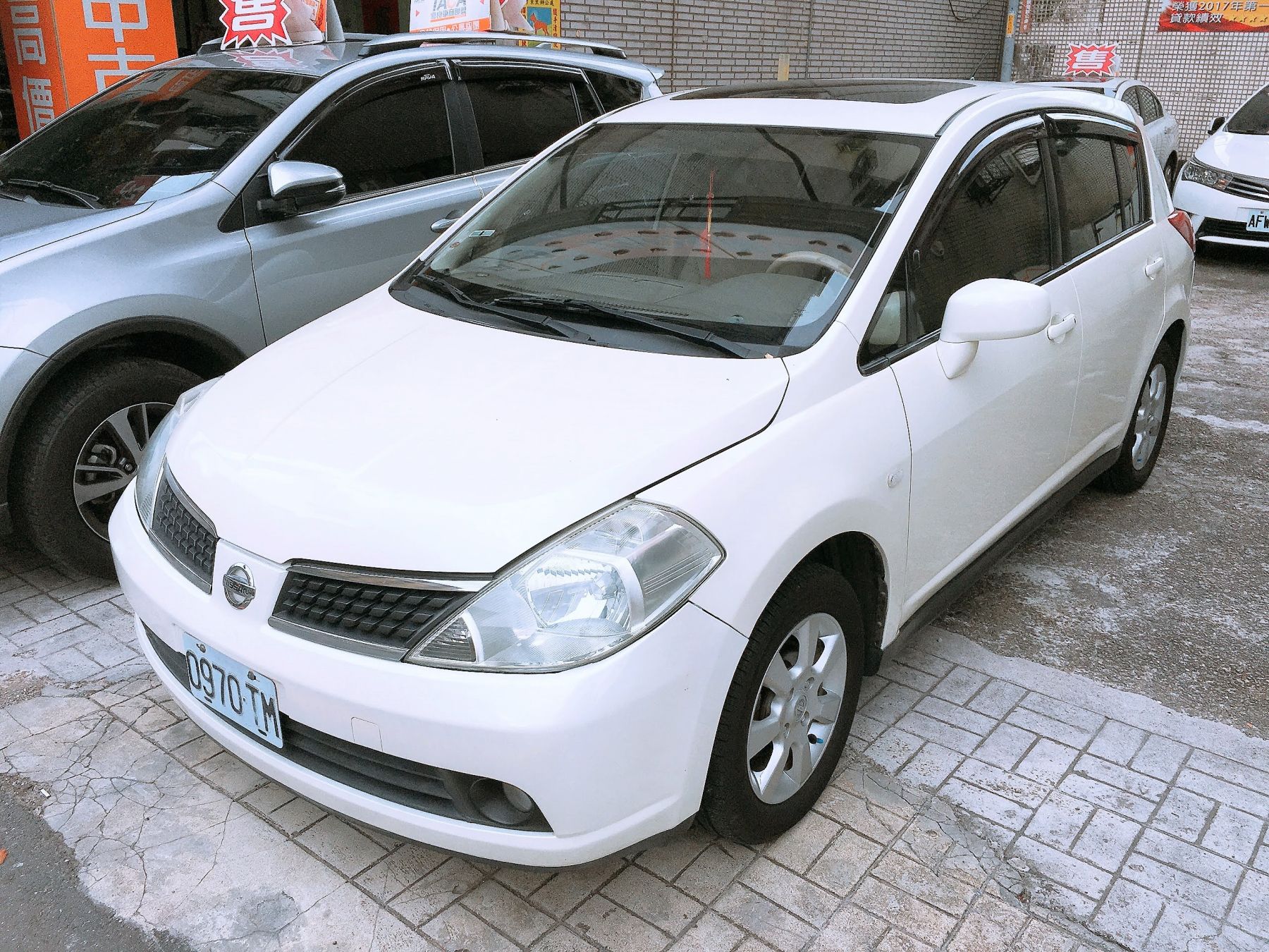 07年日產 Tiida 1 8 五門掀背 天窗abs 免鑰dvd恆溫 昆定汽車 收購中古車 露天拍賣