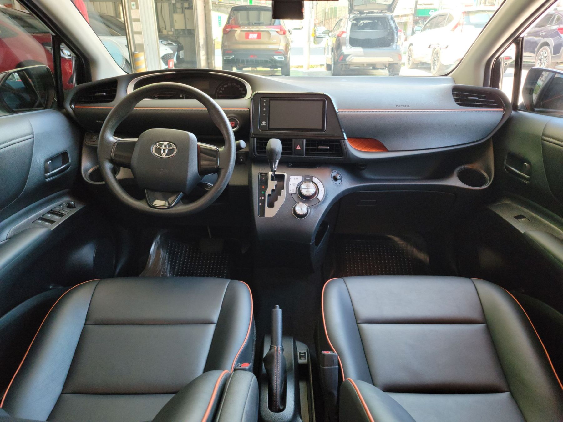 Toyota Sienta 18年優惠價56 8萬快立汽車基隆市優質認證中古車商 Sum汽車網