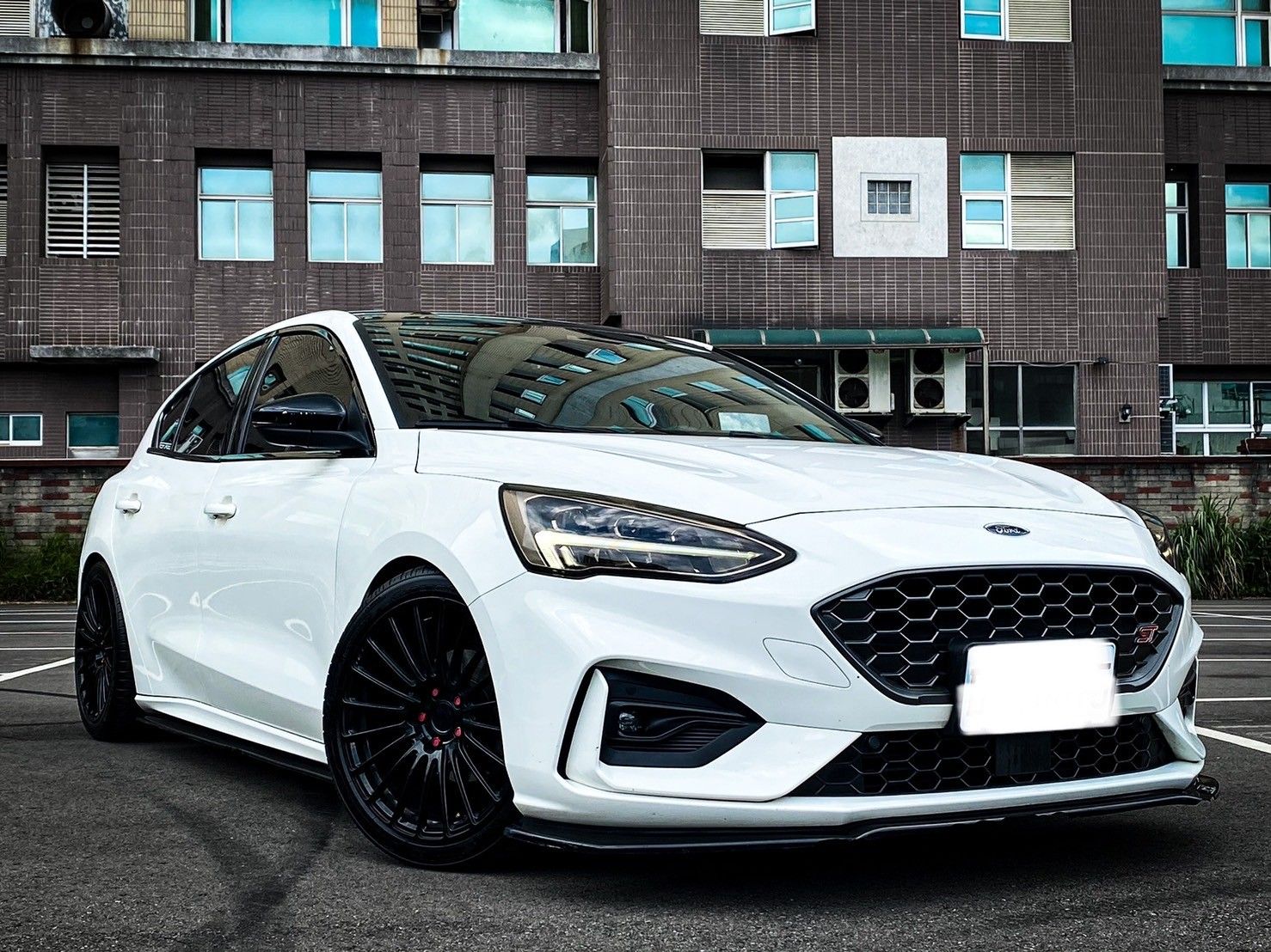 Ford Focus 5D 2020年二手車 65.0萬 桃園市-阿寬車庫 | 8891汽車