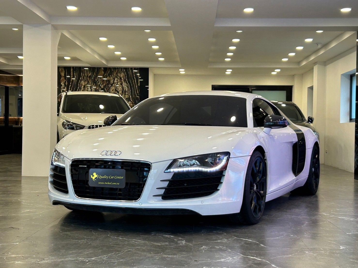 Audi R8 Coupe