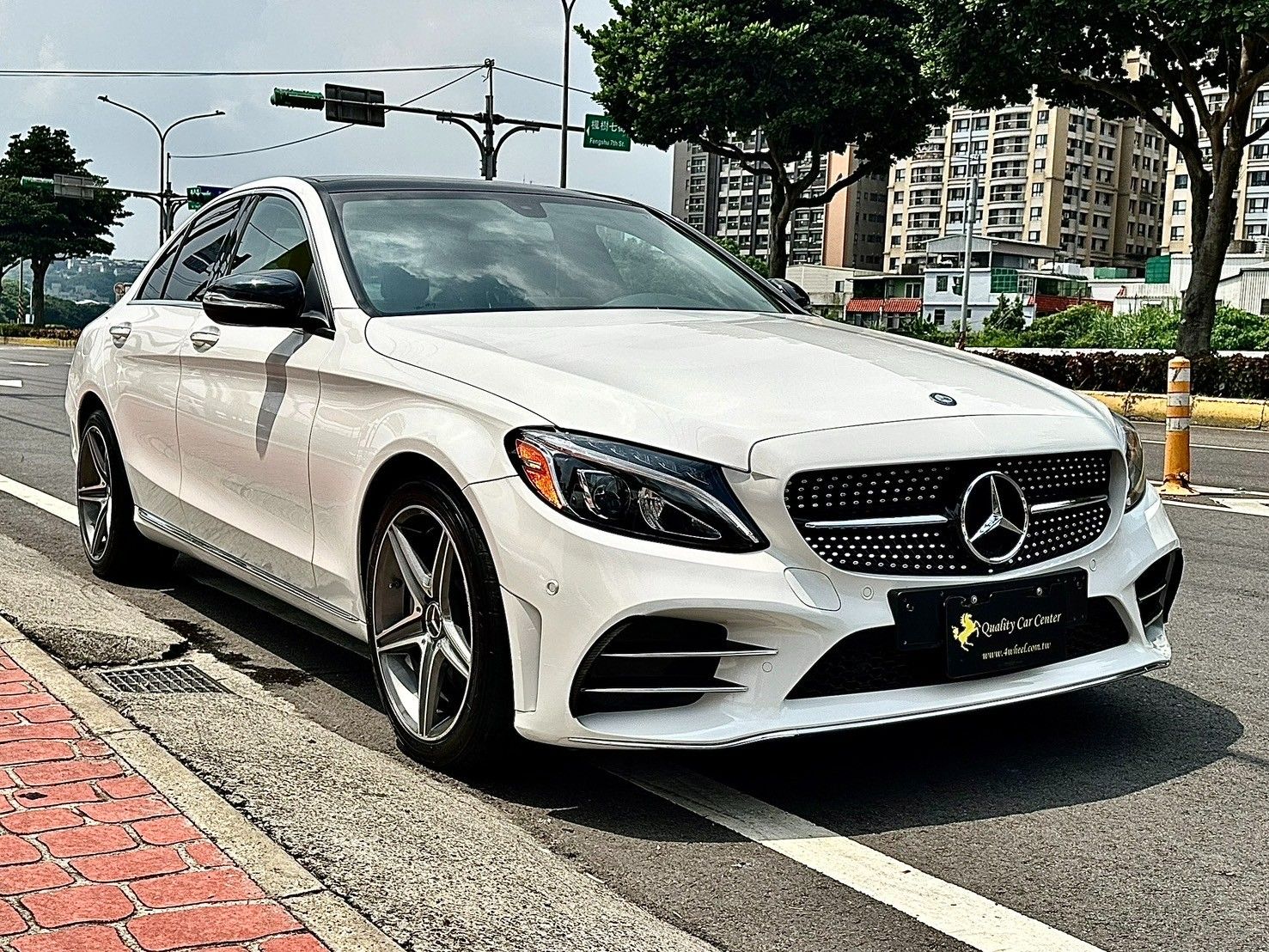 Mercedes-Benz C-Class Sedan C300