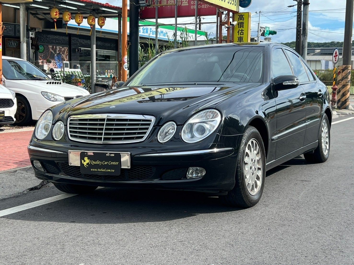 Mercedes-Benz E-Class Sedan E240