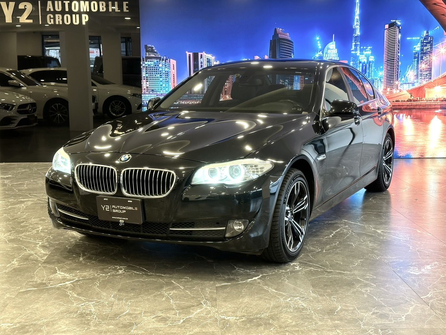 BMW 5-Series Sedan 520i