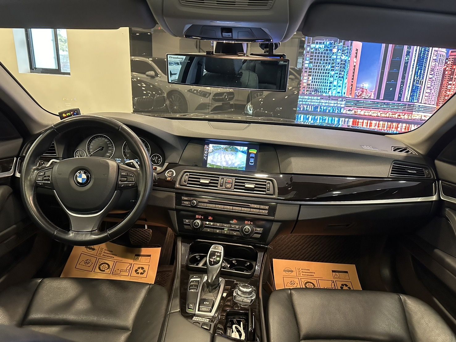 BMW 5-Series Sedan 520i