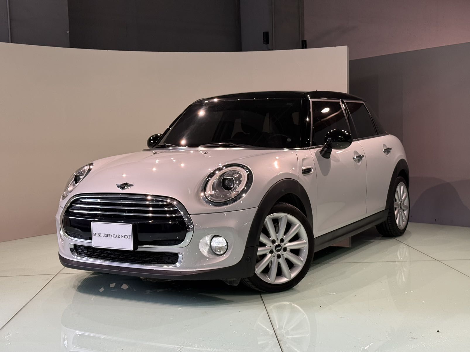 Mini Mini 5-Door 2018年二手車 70.0萬 新北市-BMW台北汎德-阿班 | 8891汽車