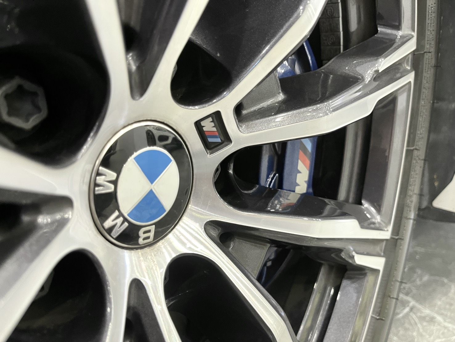 BMW X6 xDrive40i M Sport 首發版