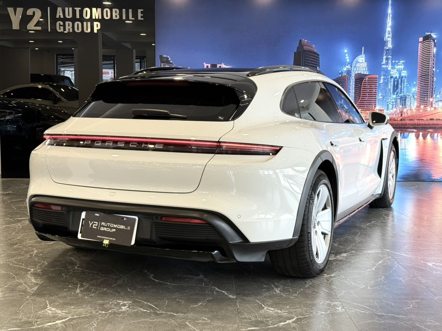 Porsche Taycan Cross Turismo