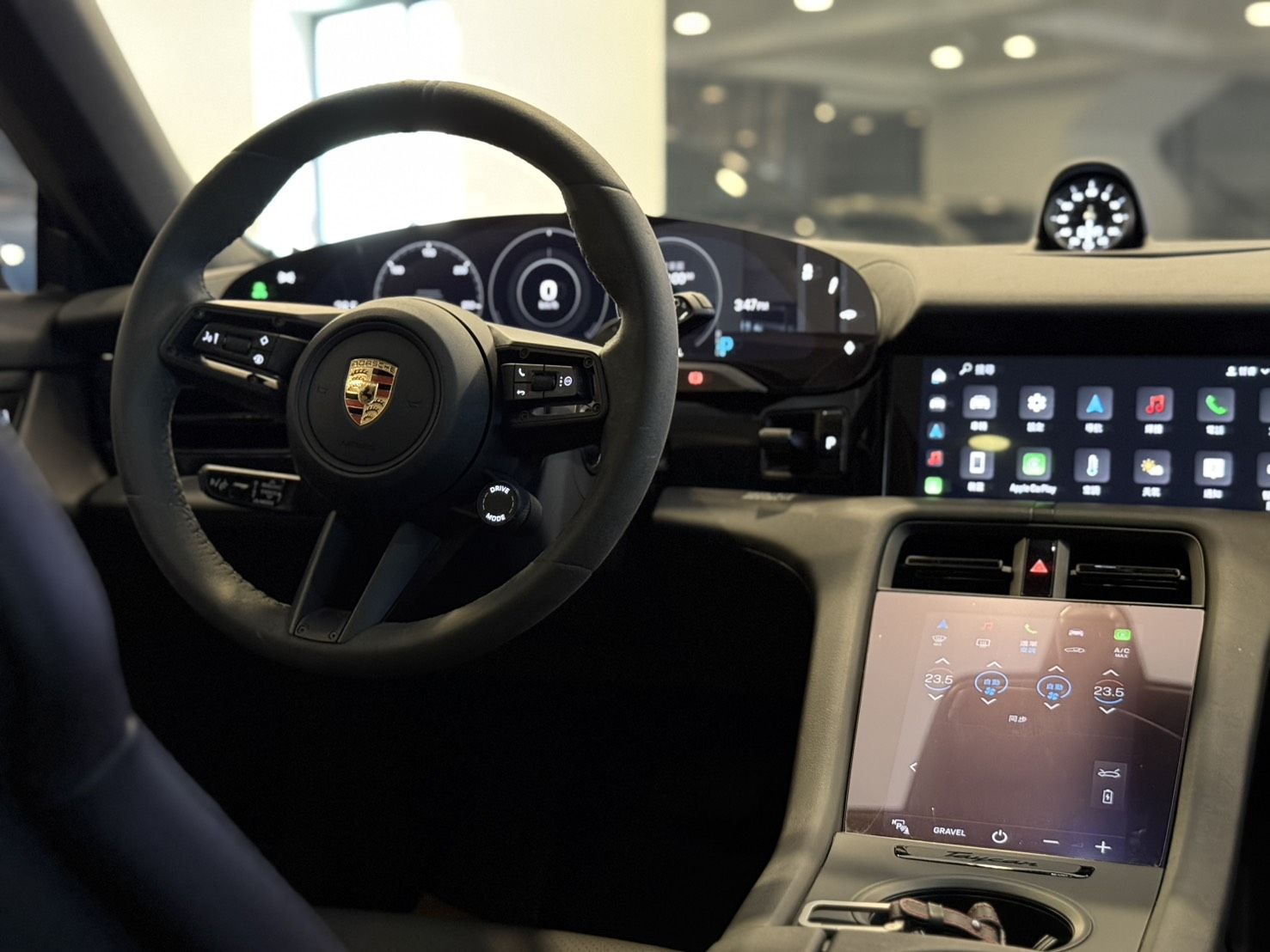 Porsche Taycan Cross Turismo