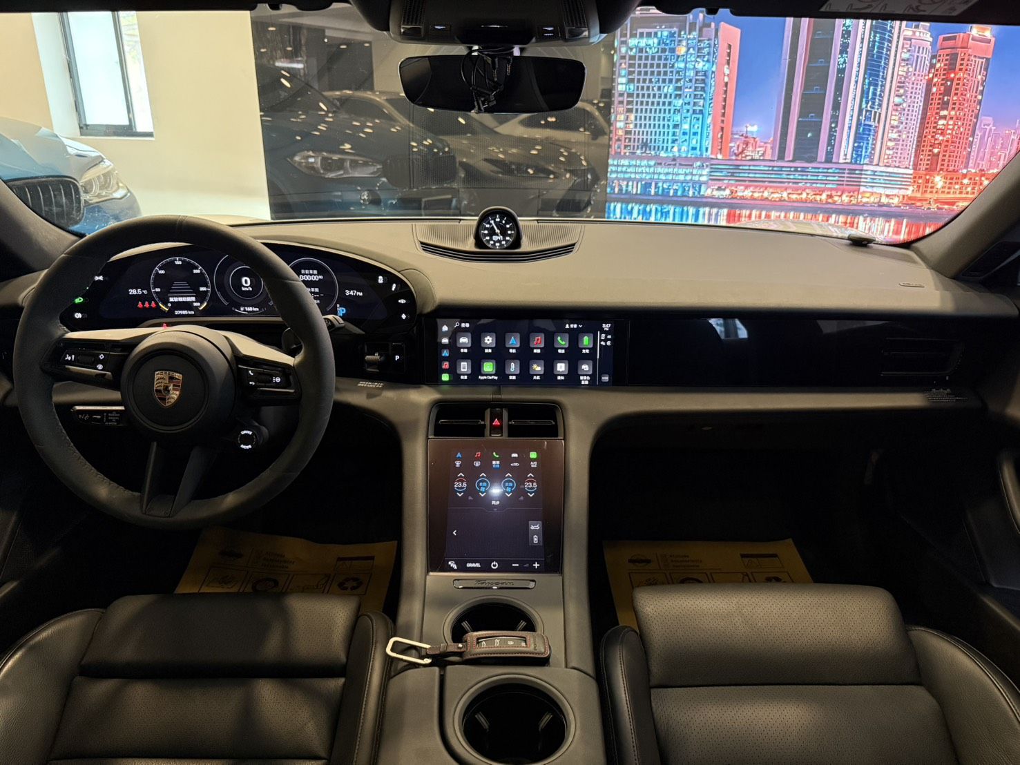 Porsche Taycan Cross Turismo