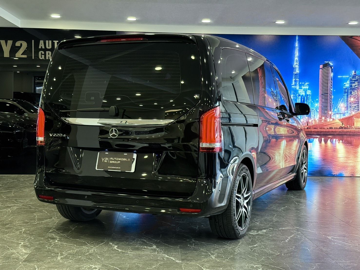 Mercedes-Benz V-Class V220d