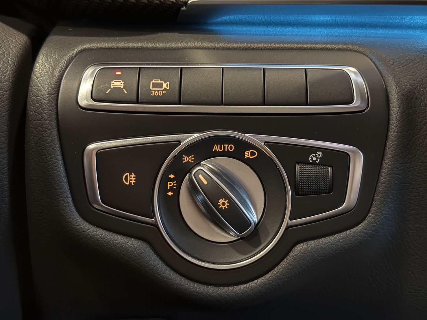 Mercedes-Benz V-Class V220d