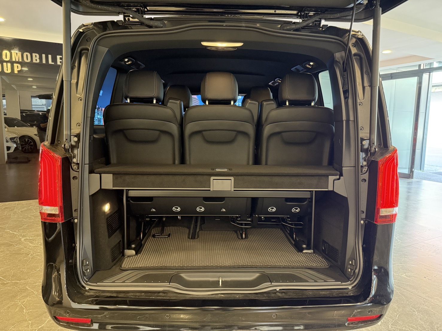 Mercedes-Benz V-Class V220d