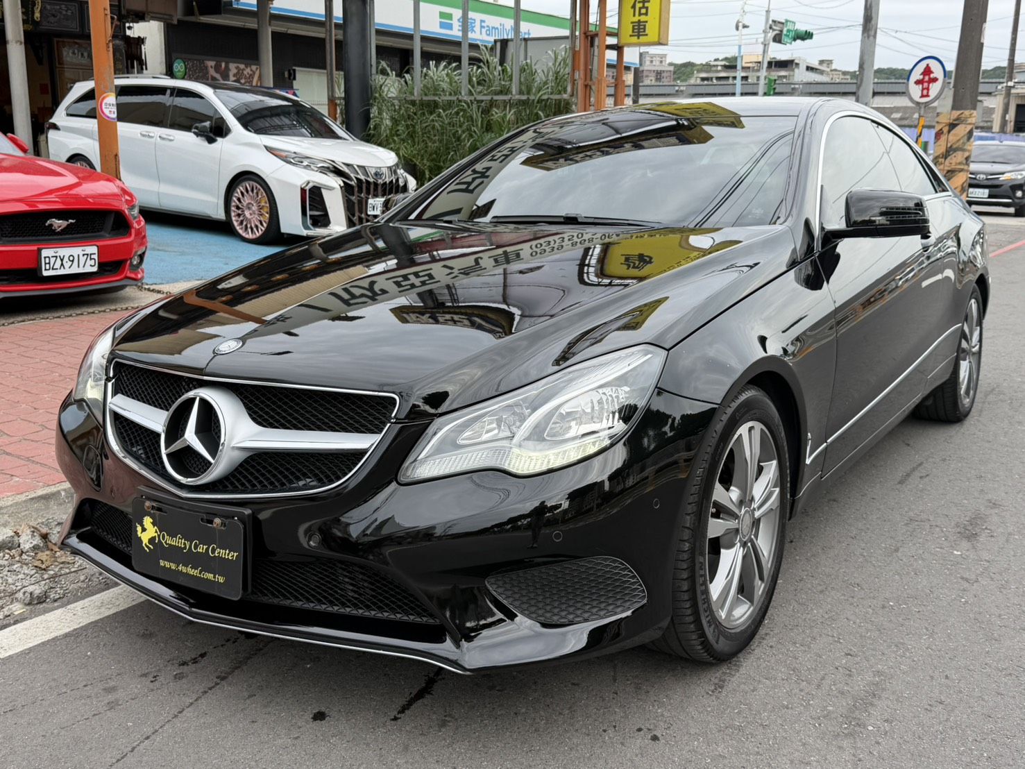 Mercedes-Benz E-Class Coupe E200