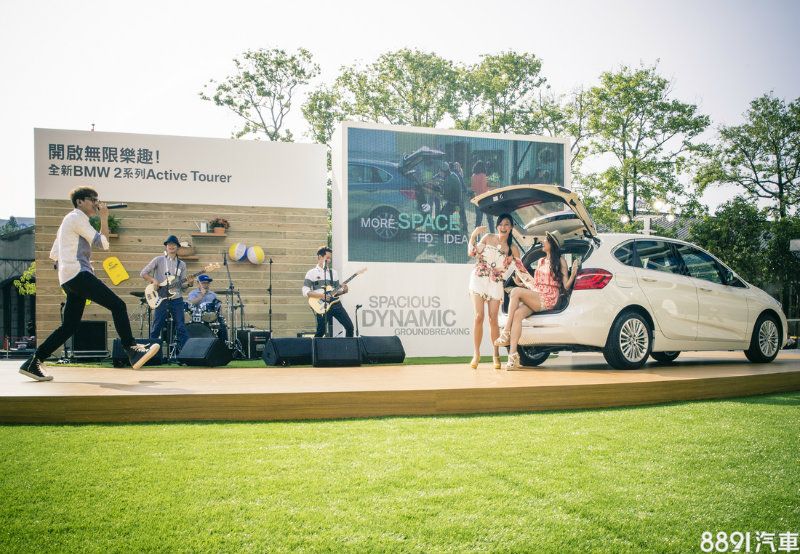 宇宙人樂團於全新BMW 2系列Active Tourer 媒體預賞現場熱情演唱 宇宙人樂團於全新BMW 2系列Active Tourer 媒體預賞現場熱情演唱