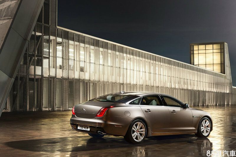 英國代表Jaguar XJ Luxury、XJL Premium與XJL V6 S/C Premium Luxury,售價自365萬元至539萬元。 英國代表Jaguar XJ Luxury、XJL Premium與XJL V6 S/C Premium Luxury,售價自365萬元至539萬元。