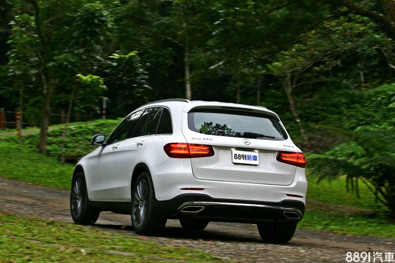 各方面表現都更行進化的GLC,所屬級距對手可是各個強悍厲害。 各方面表現都更行進化的GLC,所屬級距對手可是各個強悍厲害。