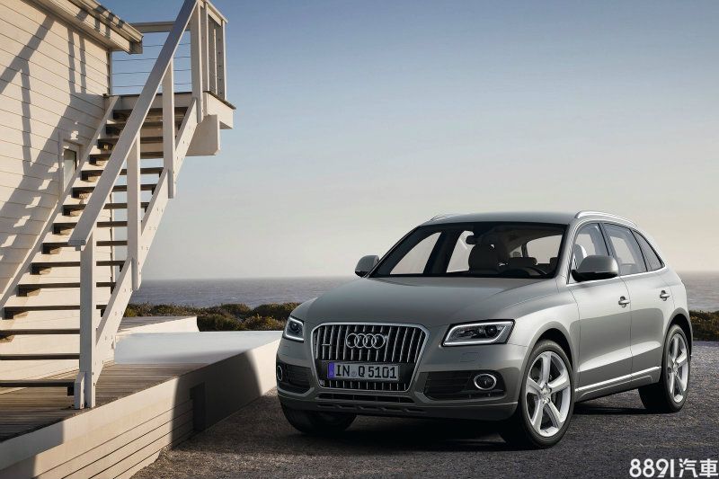 聲量相對低調安靜的Audi Q5,最入門車款由228萬元起,頂規的SQ5則要價329萬元。 聲量相對低調安靜的Audi Q5,最入門車款由228萬元起,頂規的SQ5則要價329萬元。
